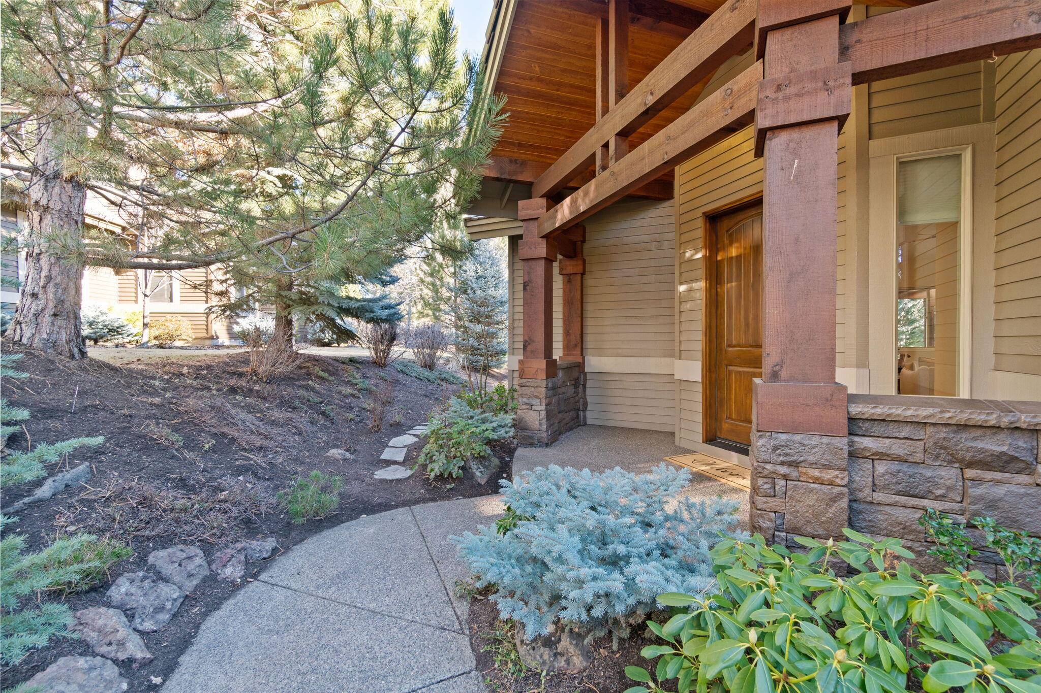 Bend, OR 97702,19405 Ironwood CIR