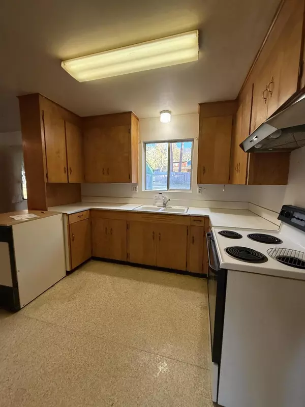 Jacksonville, OR 97530,531 Upper Applegate RD