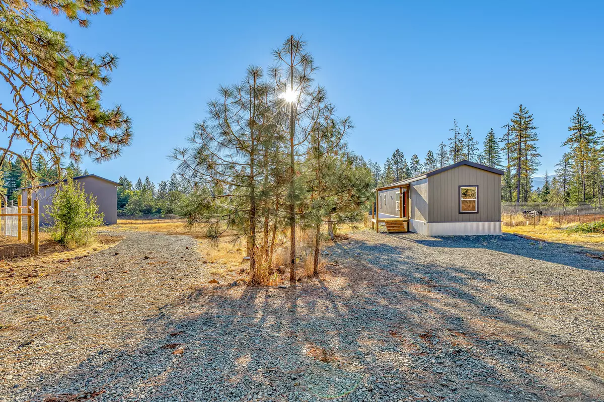 Cave Junction, OR 97523,895 Airport DR