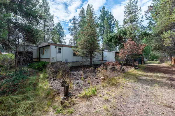 55521 Gross DR, Bend, OR 97707
