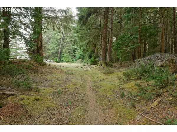 Langlois, OR 97450,47458 Hwy 101