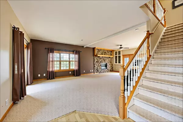 Bend, OR 97702,60980 Kramer LN