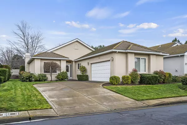 Medford, OR 97504,703 Summerwood DR