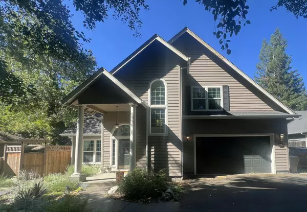 1318 Bellevue PL, Grants Pass, OR 97526