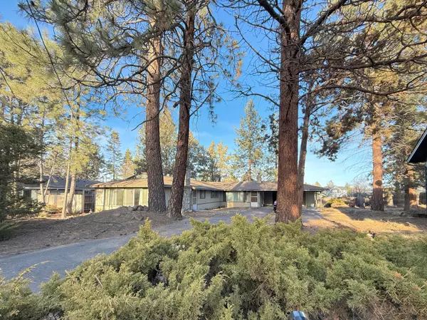 20368 Fairway DR, Bend, OR 97701