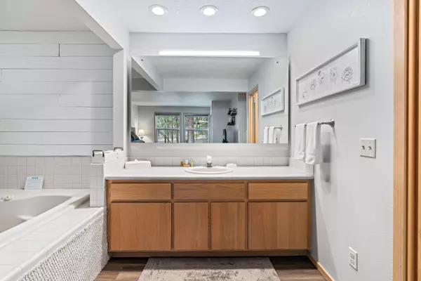 Sunriver, OR 97707,57340 Beaver Ridge LOOP #17C2