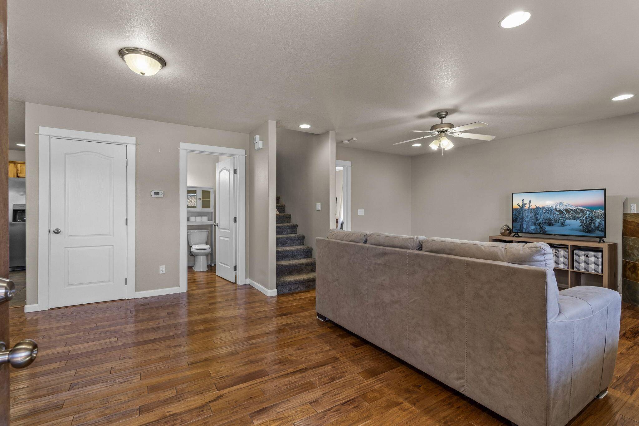 Prineville, OR 97754,406 Pioneer DR