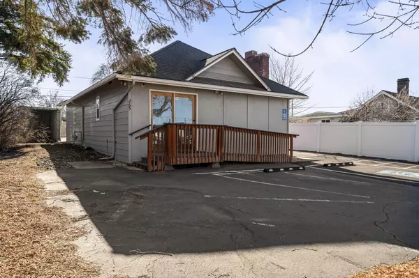 Bend, OR 97702,265 Scott ST