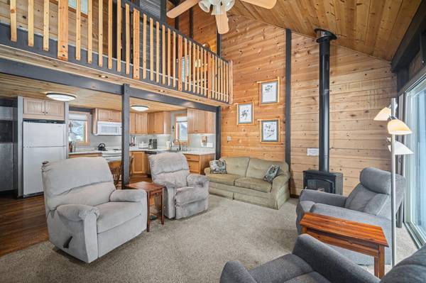 17606 Cluster Cabin LN, Sunriver, OR 97707