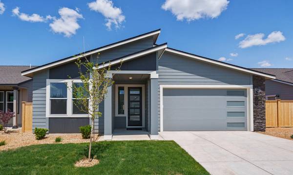 2890 Pinnacle PL #Lot #19, Bend, OR 97701
