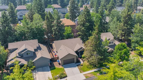 Bend, OR 97702,19943 Cliffrose DR