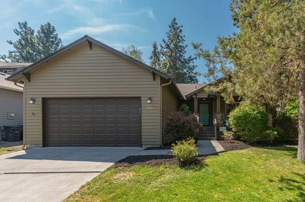 19943 Cliffrose DR, Bend, OR 97702