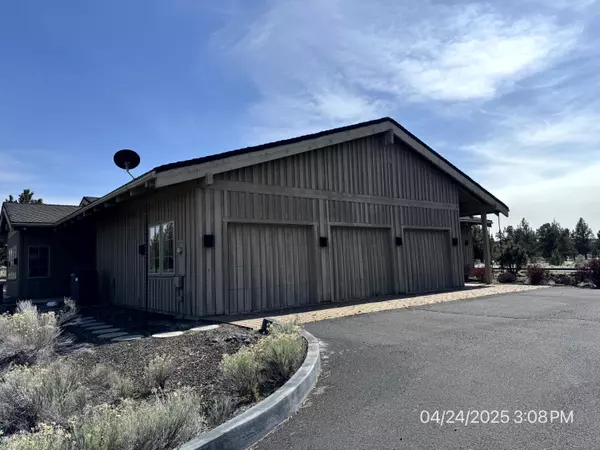 Redmond, OR 97756,7915 Grubstake WAY