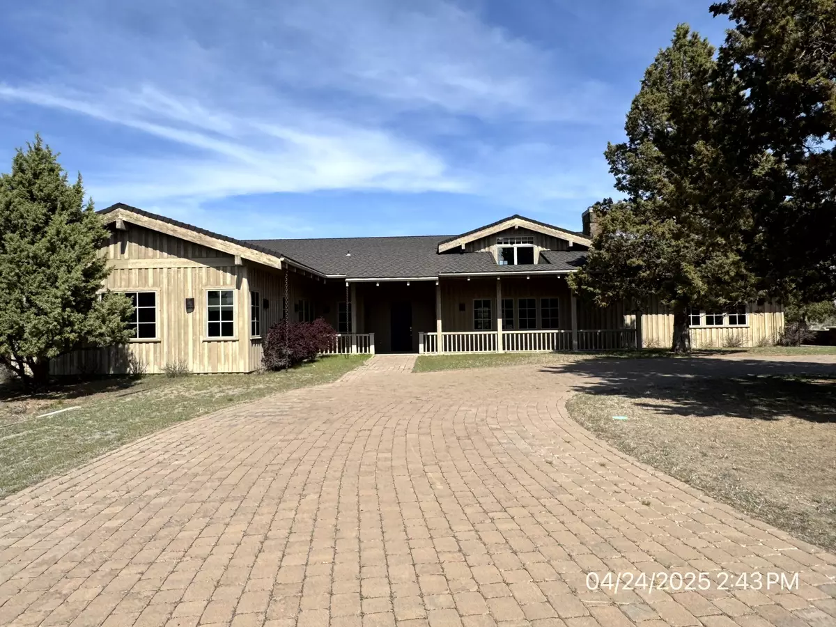 Redmond, OR 97756,7915 Grubstake WAY