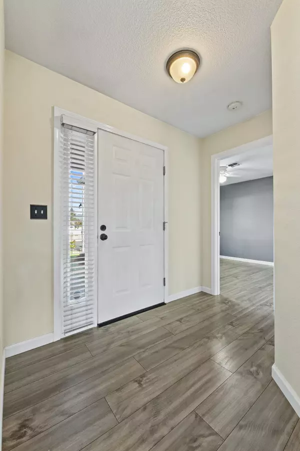 Grants Pass, OR 97527,1378 Moon Glo DR