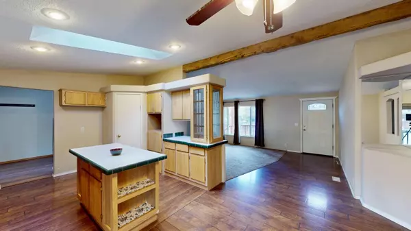 Bend, OR 97707,16333 Blacktail LN