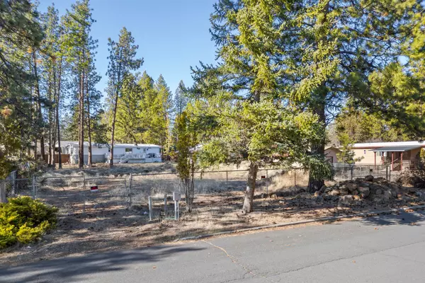 Bend, OR 97702,60929 Alpine DR