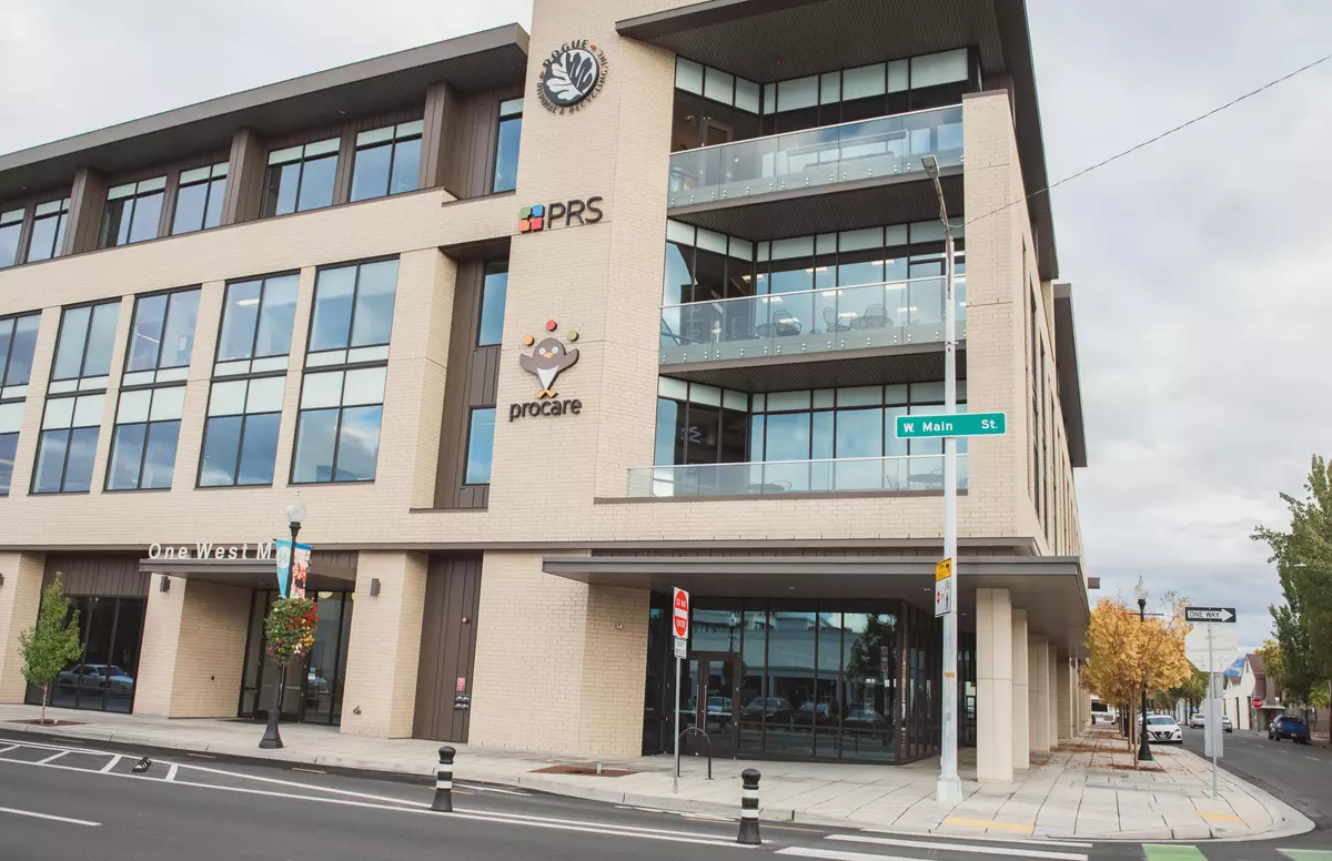 Medford, OR 97501,1 Main ST #105