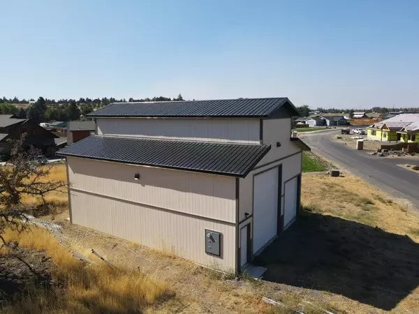 Redmond, OR 97756,4177 39th DR