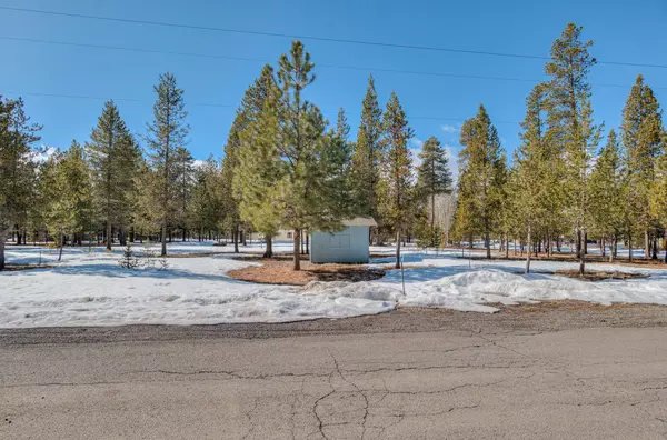 La Pine, OR 97739,53065 Woodstock DR #12