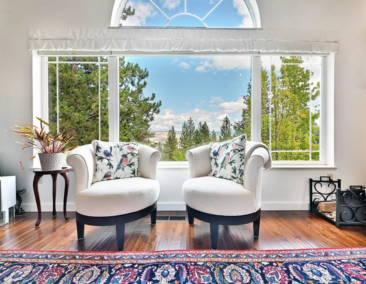 Ashland, OR 97520,932 Morton ST