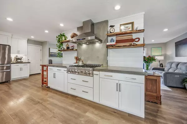 Medford, OR 97504,3367 Annapolis DR