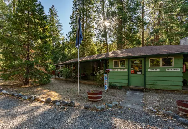 Cave Junction, OR 97523,7903 Caves HWY