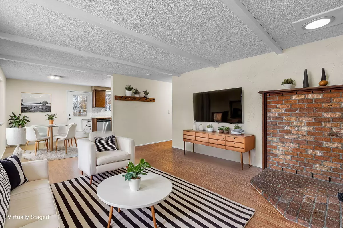 Bend, OR 97703,1411 Newport AVE