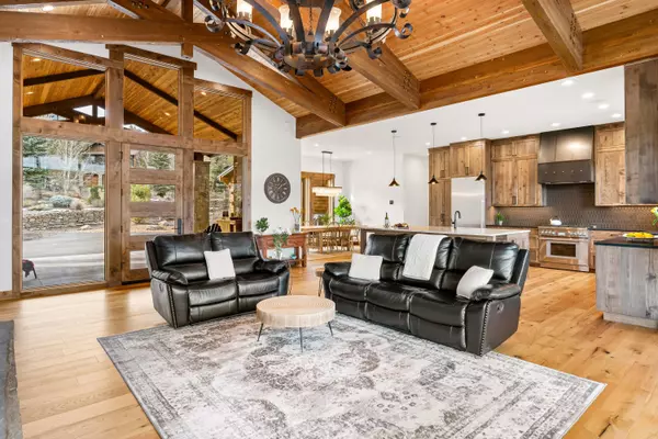 Bend, OR 97703,20334 Arrowhead DR