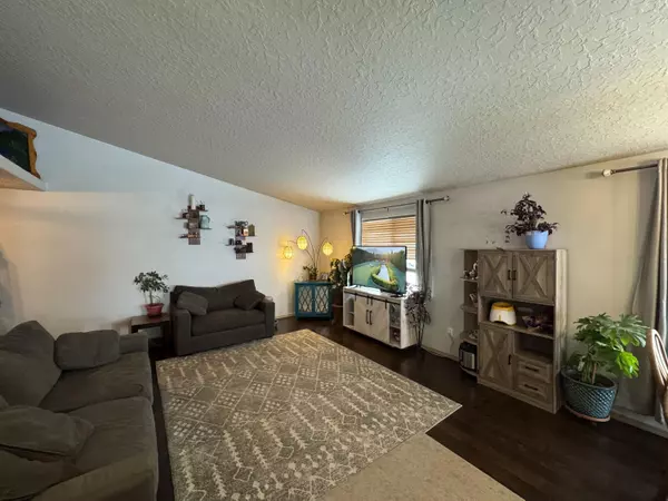 La Pine, OR 97739,51287 Riley LN