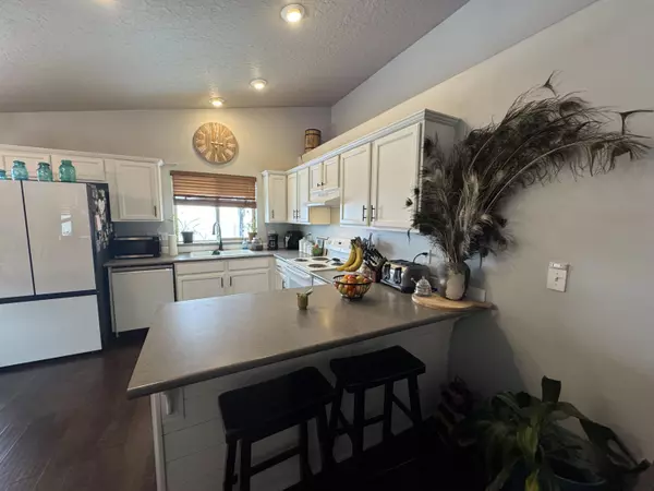 La Pine, OR 97739,51287 Riley LN