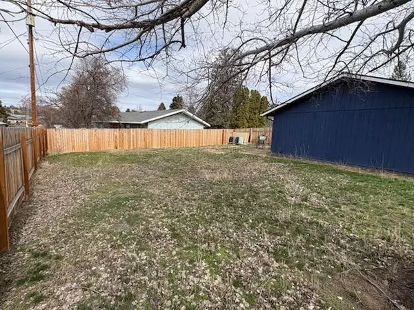 Madras, OR 97741,112 Cowden DR