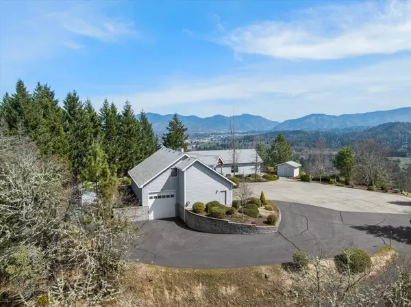 Grants Pass, OR 97527,3601 Campus View DR