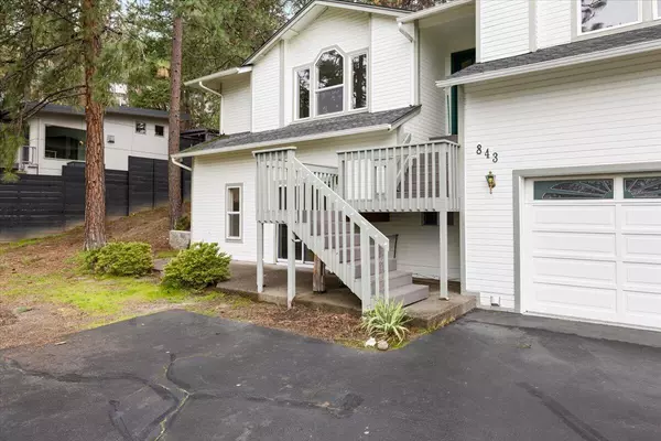 Ashland, OR 97520,843 Morton ST