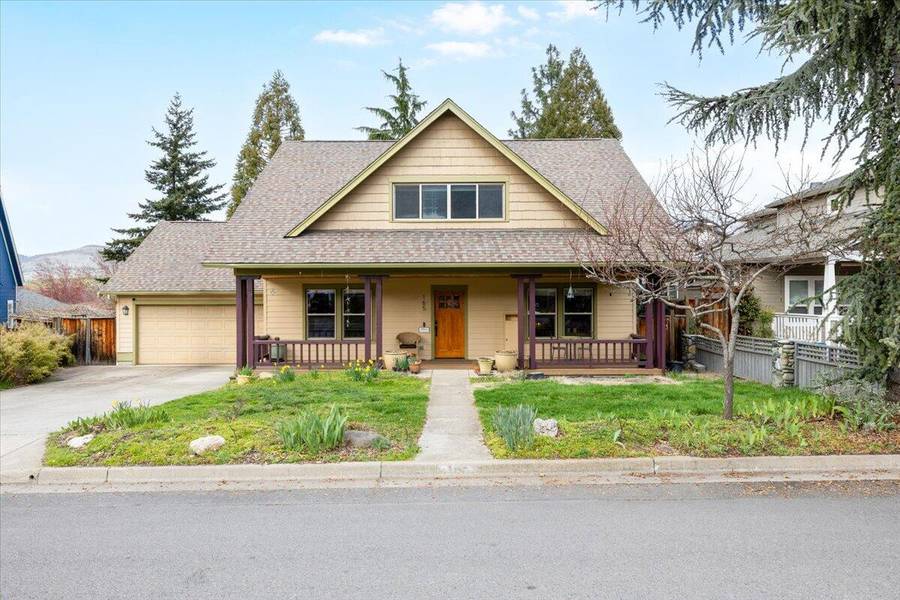 165 Orange AVE, Ashland, OR 97520