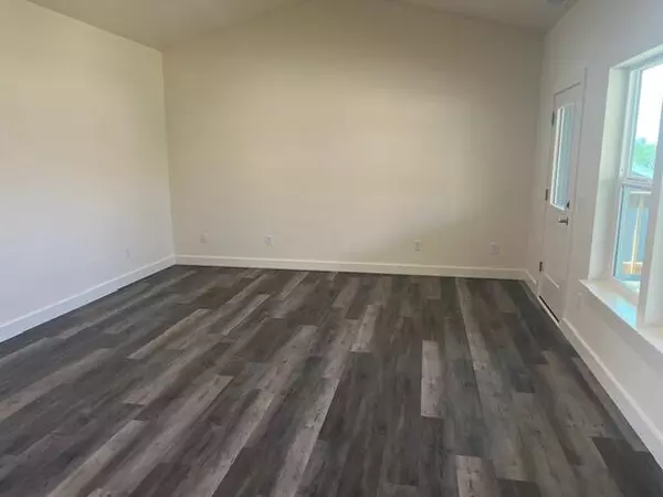 Klamath Falls, OR 97603,5449 Shalynn DR