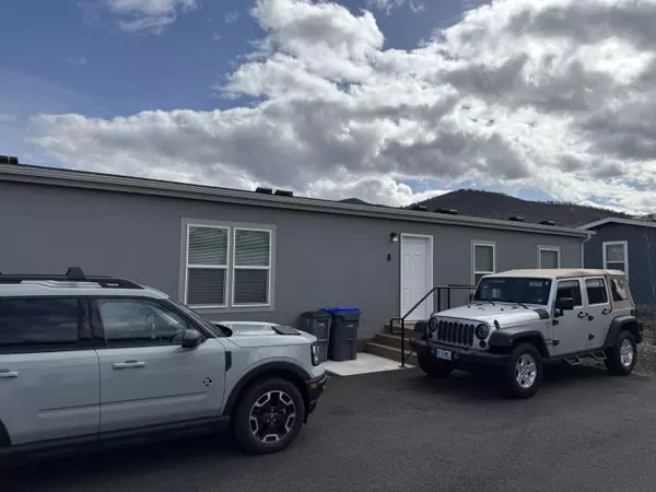 Talent, OR 97540,460 Arnos RD #73