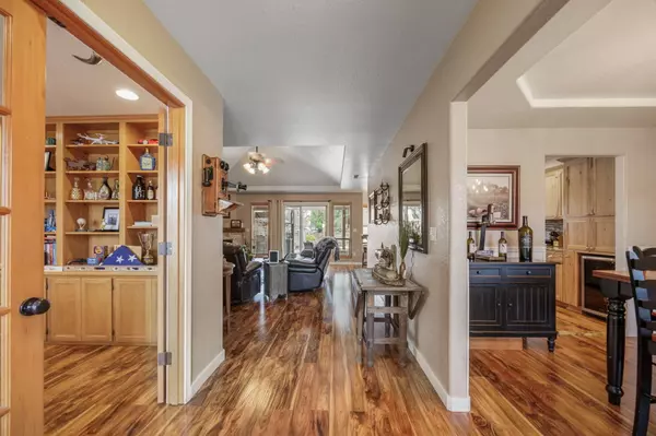 Jacksonville, OR 97530,530 Carriage LN