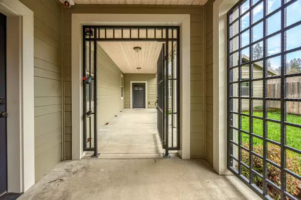 Kerby, OR 97531,23757 Redwood HWY