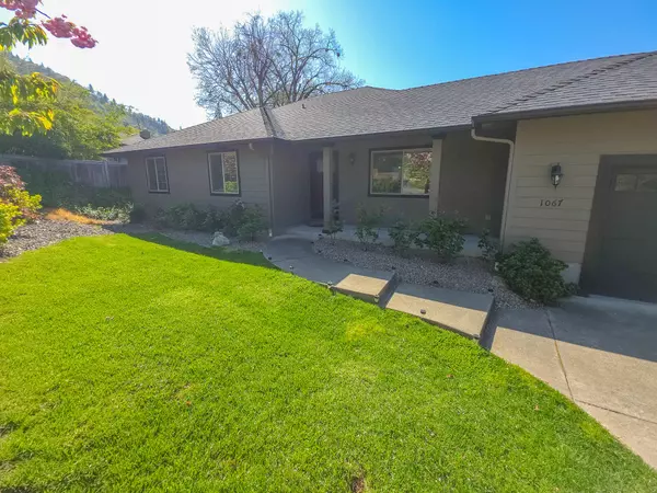 Grants Pass, OR 97526,1067 Savage ST