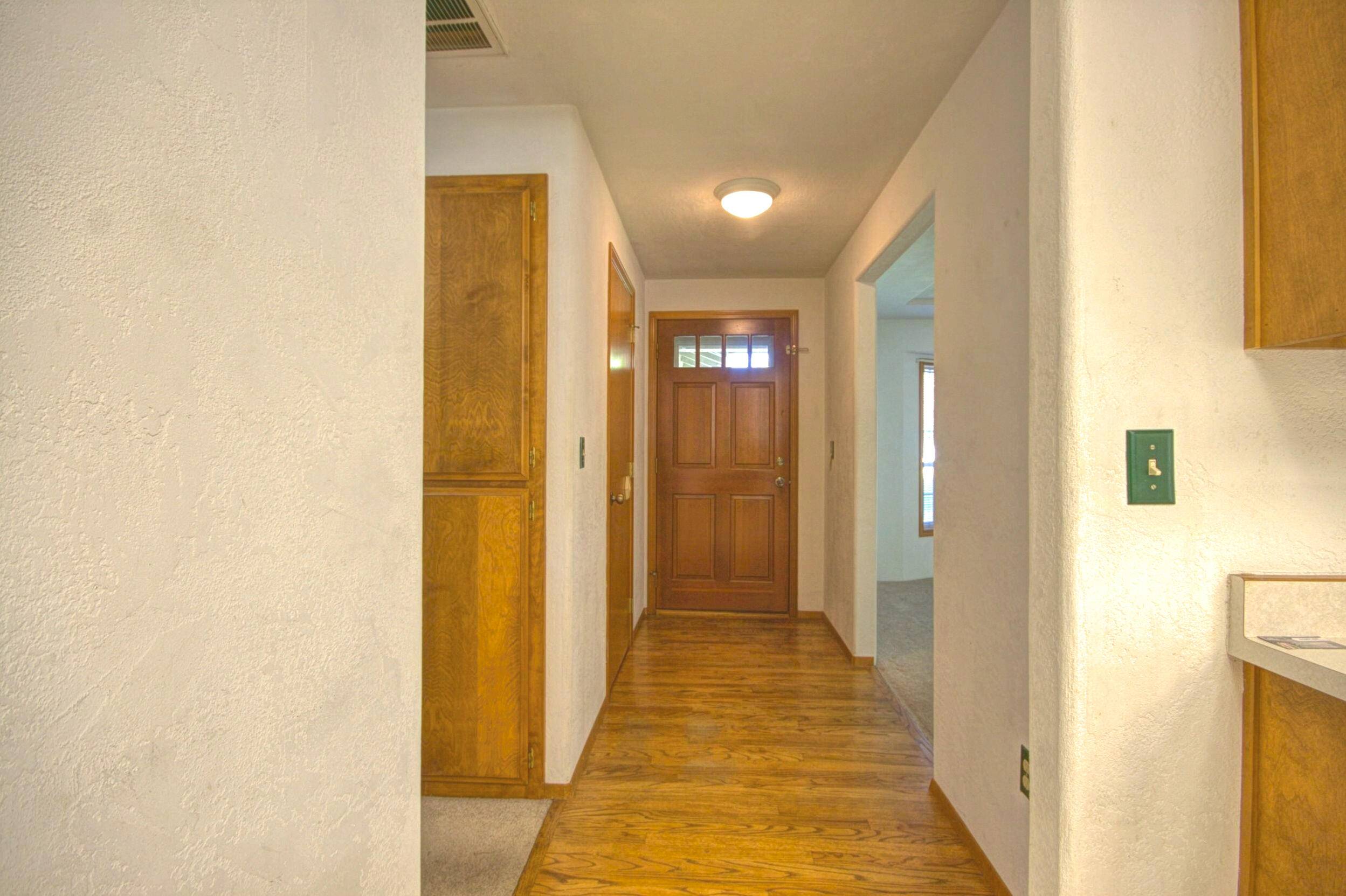 Medford, OR 97504,2440 Powell ST