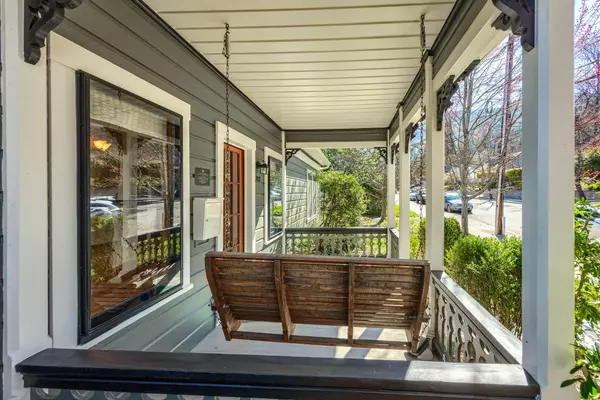 Ashland, OR 97520,102 Granite ST