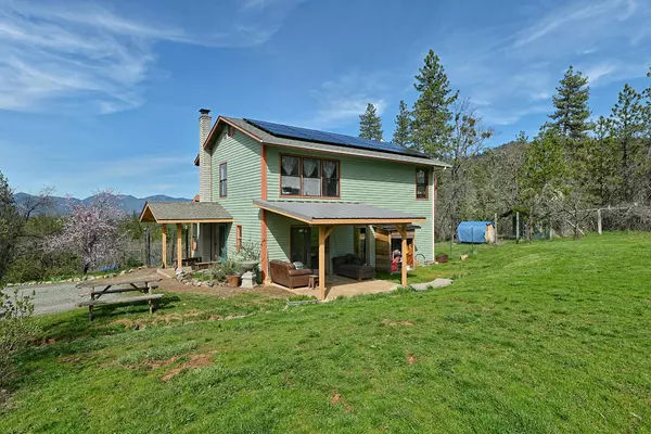 Williams, OR 97544,18493 Williams HWY