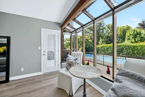 Grants Pass, OR 97527,115 Rogue River HWY #APT 106