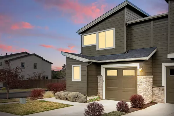 Bend, OR 97701,704 Vail LN