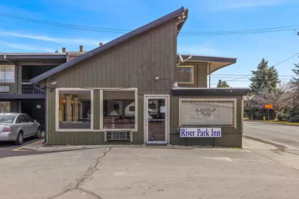 Klamath Falls, OR 97601,11 Main ST