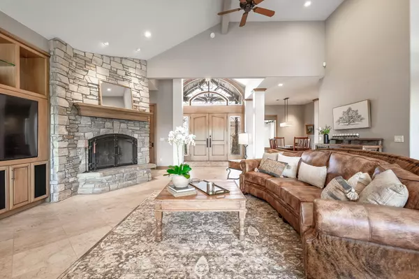 Bend, OR 97701,65852 Bearing DR