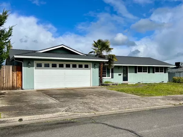 Central Point, OR 97502,1121 Temple DR