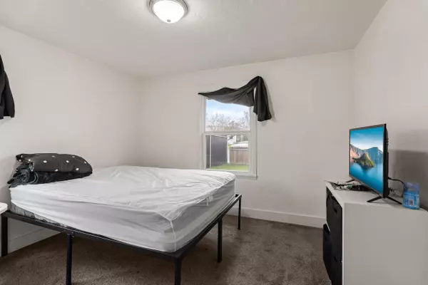 2156 Table Rock RD Medford, OR 97501