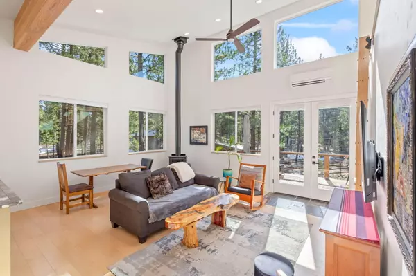 Bend, OR 97707,16317 White Tail LN